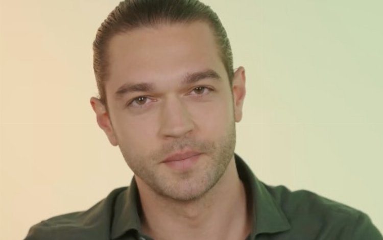 Furkan Andıç: “Epilepsi nöbeti geçiren kişiye soğan koklatmayın” Furkan Andıç: “Epilepsi nöbeti geçiren kişiye soğan koklatmayın”