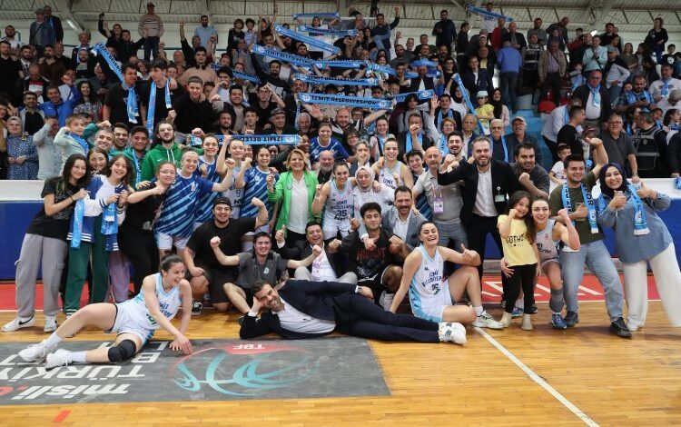 İzmitli periler finalde!