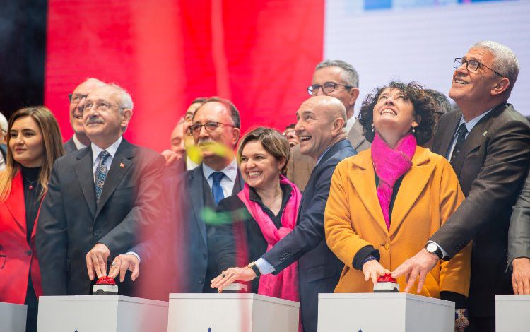 Başkan Soyer : “İzmir bu ülkede değil mi?”