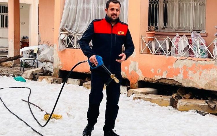 Adıyaman’da bodruma giren tilki yakalandı