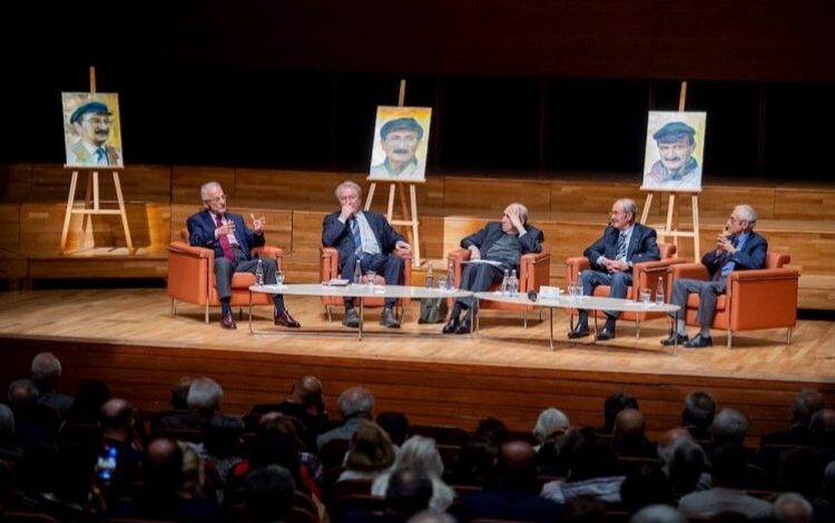 Yılmaz Büyükerşen İzmir’de Ecevit’i anlattı