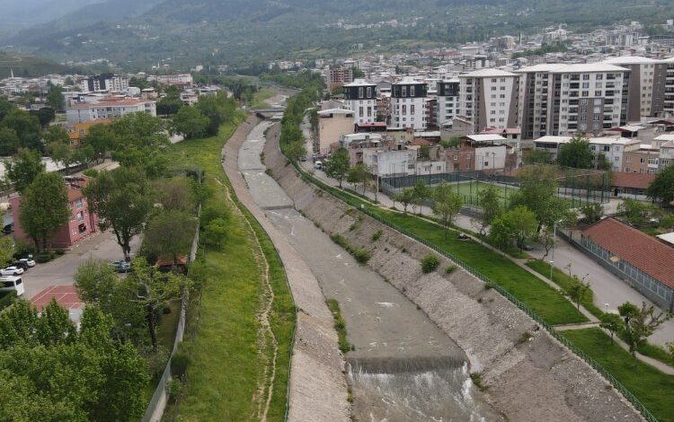 Bursa Yıldırım’ın Deliçay’ında ıslah çalışması Bursa Yıldırım’ın Deliçay’ında ıslah çalışması