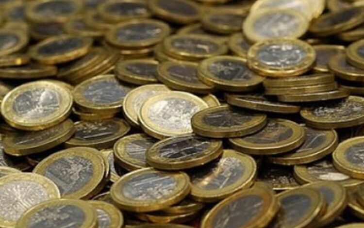 Esnaf madeni para bulamıyor!