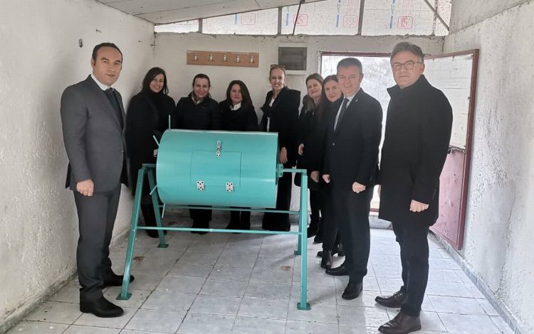 RUMELİSİAD’dan mesleki eğitime çok özel destek RUMELİSİAD’dan mesleki eğitime çok özel destek