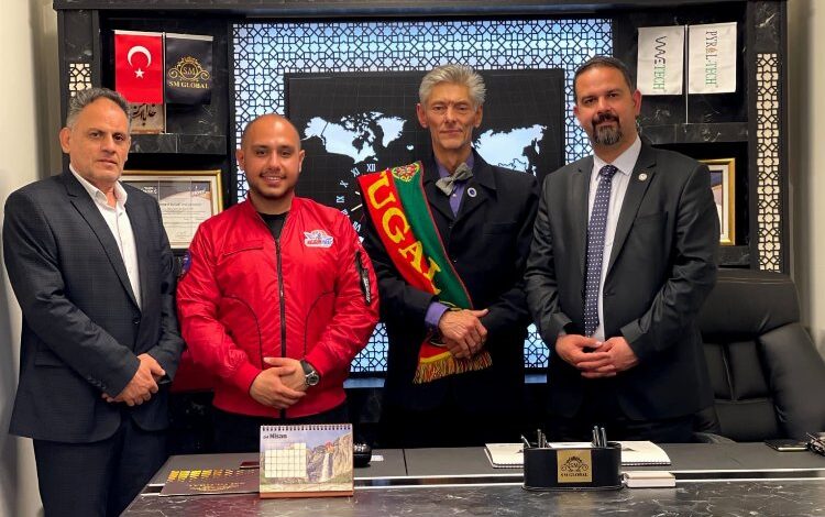 Dr. Mehrdad Fojlaley, Kanada’da altın madalya kazandı Dr. Mehrdad Fojlaley, Kanada’da altın madalya kazandı