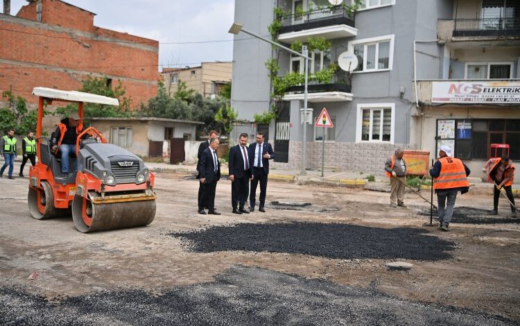 Balıkesir sokakları asfaltlanıyor Balıkesir sokakları asfaltlanıyor