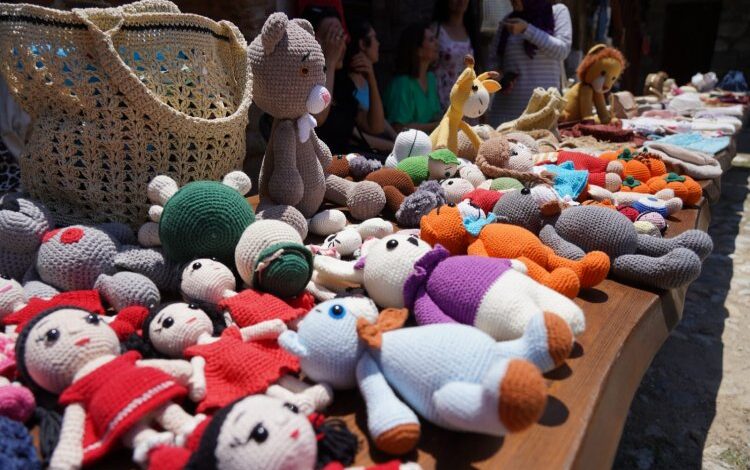 Milas’ın güçlü kadınları el emeklerini sergiledi Milas’ın güçlü kadınları el emeklerini sergiledi