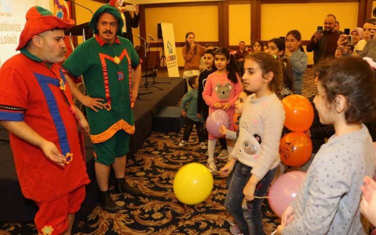 LÖSEV’in Manisa iftarında ‘Hacivat Karagöz’ sürprizi