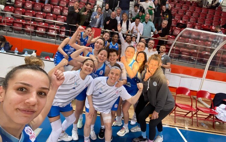 İzmit’in perileri finaller için parkeye çıkıyor İzmit’in perileri finaller için parkeye çıkıyor