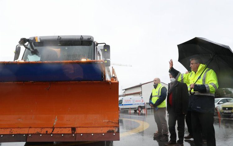 Sakarya Belediyesi kar önlemlerini aldı