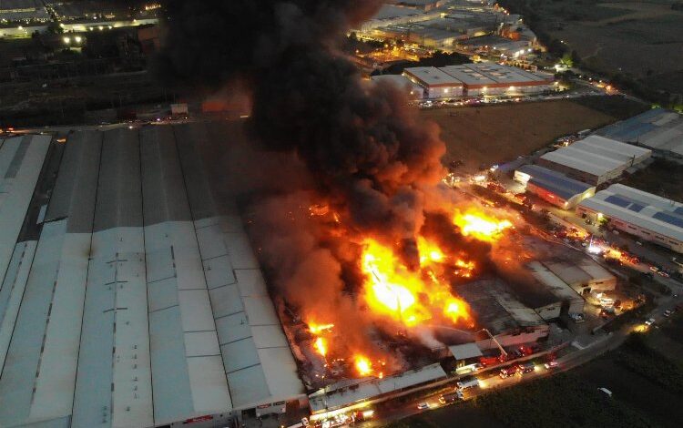 Bursa’da yanan fabrikalara KOSGEB desteği Bursa’da yanan fabrikalara KOSGEB desteği