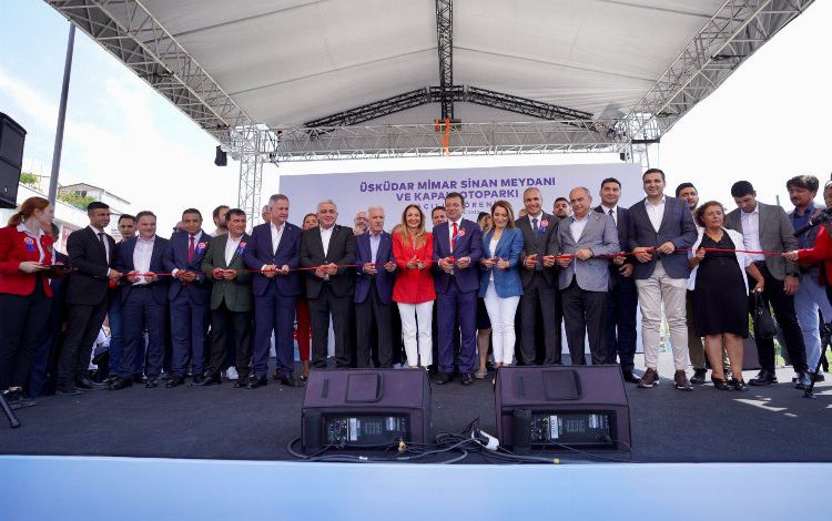 İstanbul Üsküdar’a Zafer Bayramı hediyesi İstanbul Üsküdar’a Zafer Bayramı hediyesi