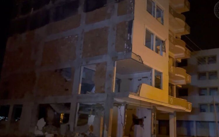 Adıyaman’da ağır hasarlılar tehlikede! Adıyaman’da ağır hasarlılar tehlikede!