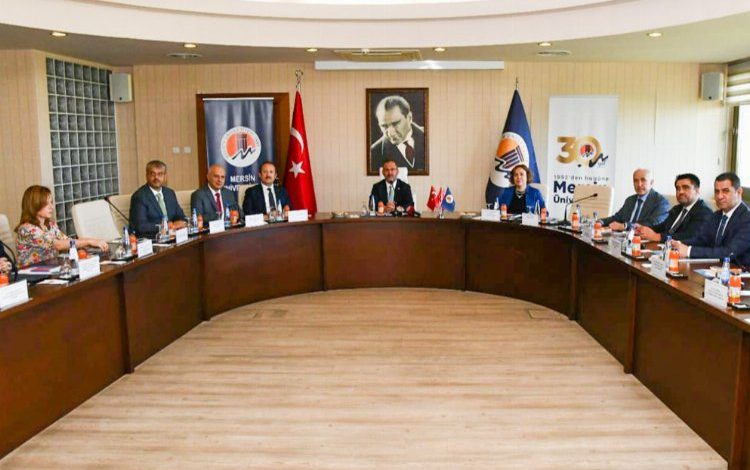 Mersin’de öğrenci yurtları sorunu masaya yatırıldı