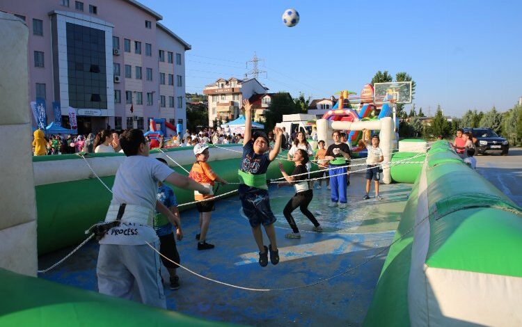 Kocaeli’nin sokaklarında şenlik var