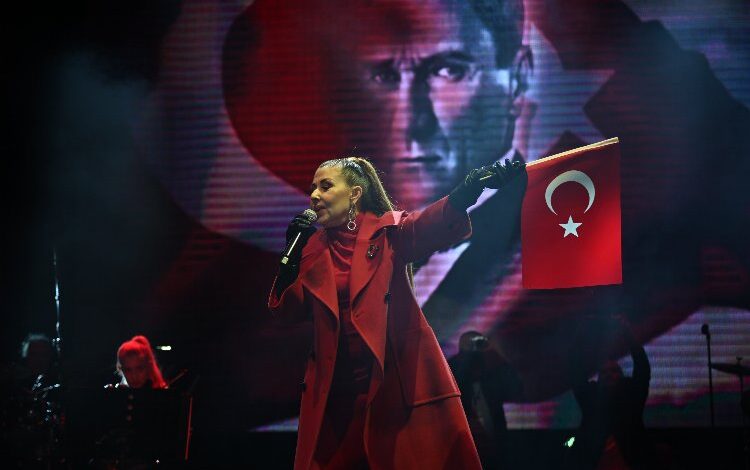 Bursa’da Nilüfer’li 29 Ekim coşkusu Bursa’da Nilüfer’li 29 Ekim coşkusu