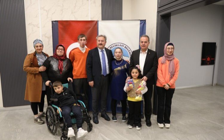 Kayseri Melikgazi’de engelsiz buluşma Kayseri Melikgazi’de engelsiz buluşma
