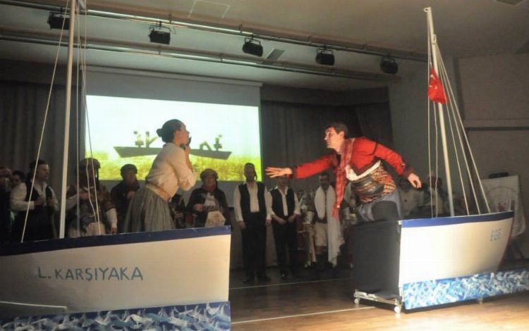 İzmir Karşıyaka’da ‘Mübadil Korosu’ kuruluyor İzmir Karşıyaka’da ‘Mübadil Korosu’ kuruluyor