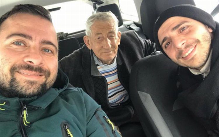 Bursa İnegöl’de diyaliz hastası hastaneye ulaştırıldı Bursa İnegöl’de diyaliz hastası hastaneye ulaştırıldı