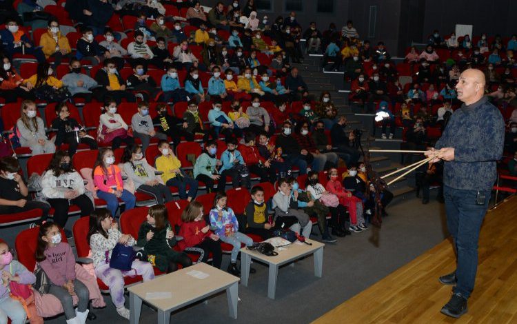 Bursa’da Kukla ve Gölge Oyunları Festivali’ne güleryüzlü final Bursa’da Kukla ve Gölge Oyunları Festivali’ne güleryüzlü final