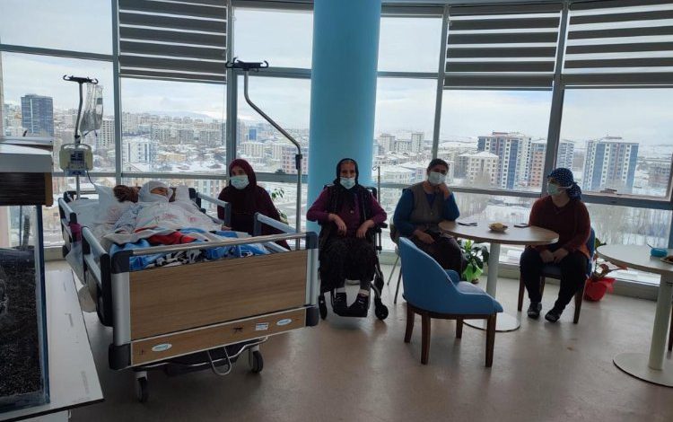 Sivas’ta hasta ve hasta yakınlarına moral etkinliği