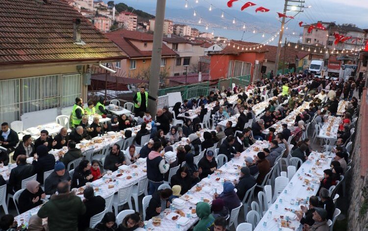 Kocaeli’de Gültepeliler geleneksel iftarda buluştu