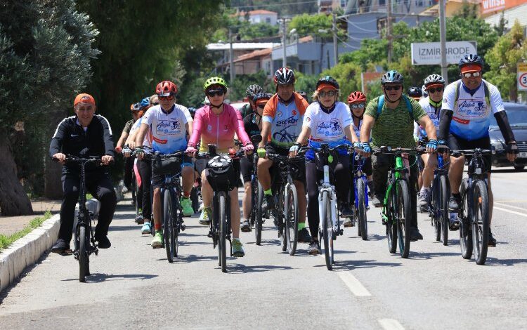 Güzelbahçe’de ‘Temiz Çevre’ için pedal çevirdiler Güzelbahçe’de ‘Temiz Çevre’ için pedal çevirdiler