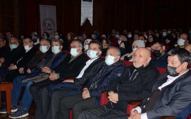 Vefat eden vakıf üyeleri “Onlar Öncüler” programında anıldı Vefat eden vakıf üyeleri “Onlar Öncüler” programında anıldı