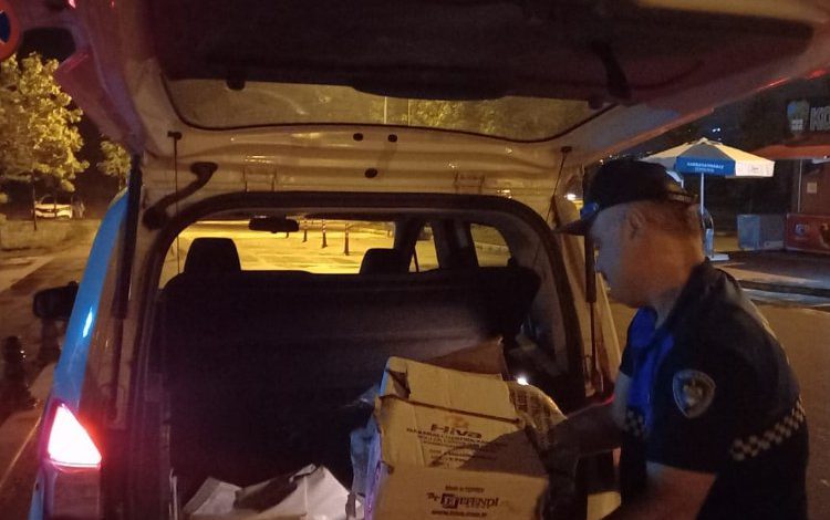 Kocaeli’de yaralı martıya şefkat eli