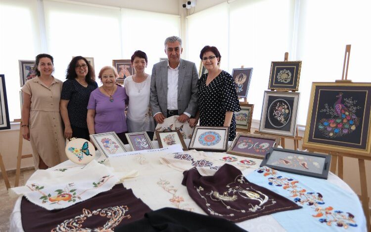 İzmir Güzelbahçe’de kadın emeği beğeni topladı İzmir Güzelbahçe’de kadın emeği beğeni topladı