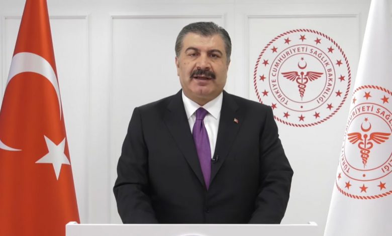 Bakan Koca: “Tedbirlere dikkat azaldı ancak herkes yapıyor diye adım atmayacağız” Bakan Koca: “Tedbirlere dikkat azaldı ancak herkes yapıyor diye adım atmayacağız”