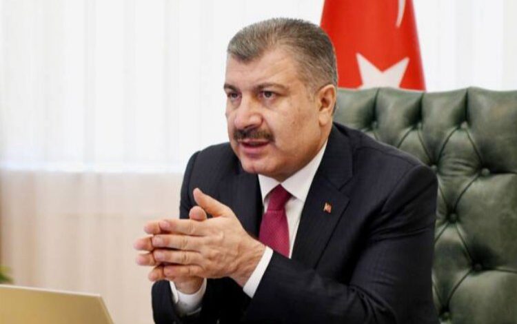 Bakan Koca: Yoğun bakımdaki 5 hastadan 2’sinin durumu ciddi Bakan Koca: Yoğun bakımdaki 5 hastadan 2’sinin durumu ciddi