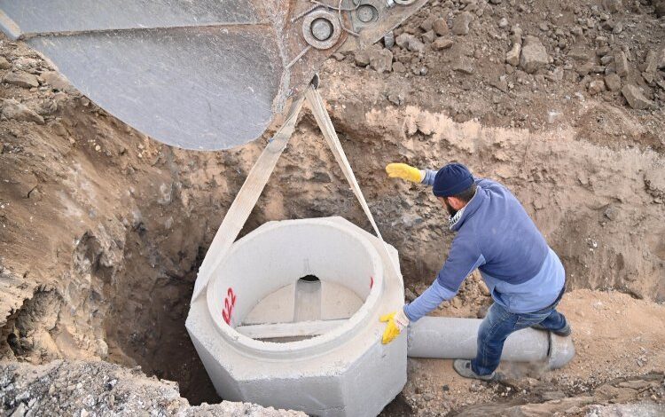 Manisa Yunusemre’nin kırsalında alt yapı sürüyor Manisa Yunusemre’nin kırsalında alt yapı sürüyor