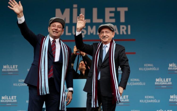 Kılıçdaroğlu ve İmamoğlu Trabzon’dan seslendiler: Saray’a değil, halka çalışacağız! Kılıçdaroğlu ve İmamoğlu Trabzon’dan seslendiler: Saray’a değil, halka çalışacağız!