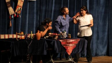 İzmir Narlıdere’de başrol kadın