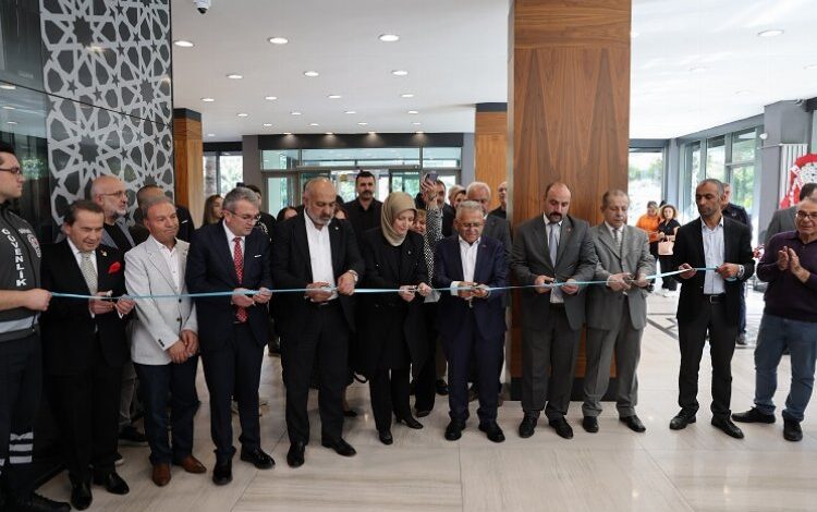 Kayseri Büyükşehir’den sanat dünyasına destek Kayseri Büyükşehir’den sanat dünyasına destek