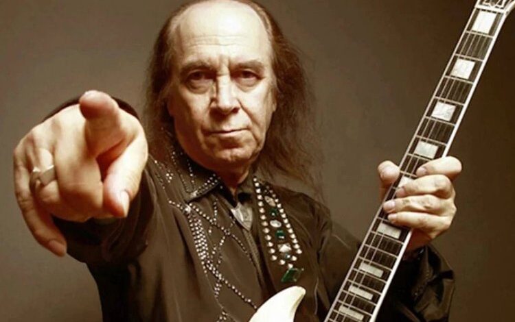 Türk Rock Müziği babasını kaybetti! Erkin Koray 82 yaşında vefat etti Türk Rock Müziği babasını kaybetti! Erkin Koray 82 yaşında vefat etti