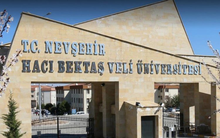 NEVÜ’de şiir ve türkü dinletisi NEVÜ’de şiir ve türkü dinletisi