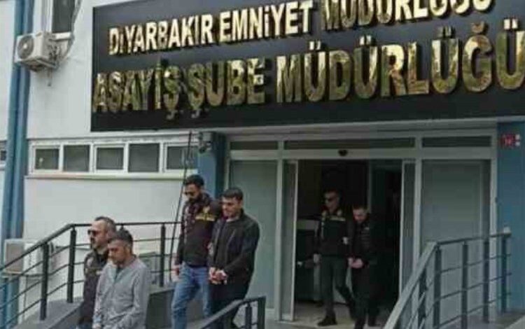 Diyarbakır’da son bir ayda 2 bine yakın şüpheliden 120’si tutuklandı Diyarbakır’da son bir ayda 2 bine yakın şüpheliden 120’si tutuklandı