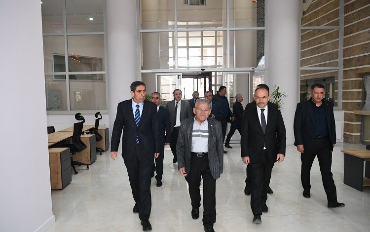 Memduh Büyükkılıç’tan KASKİ’ye ziyaret Memduh Büyükkılıç’tan KASKİ’ye ziyaret