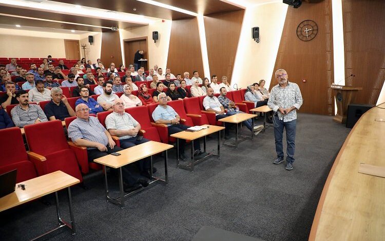 Kayseri Talas Belediyesi’nden personele eğitim