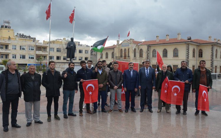 SP İl Başkanı Karakurt: ” Herzog’u ülkemizde görmek istemiyoruz” SP İl Başkanı Karakurt: ” Herzog’u ülkemizde görmek istemiyoruz”