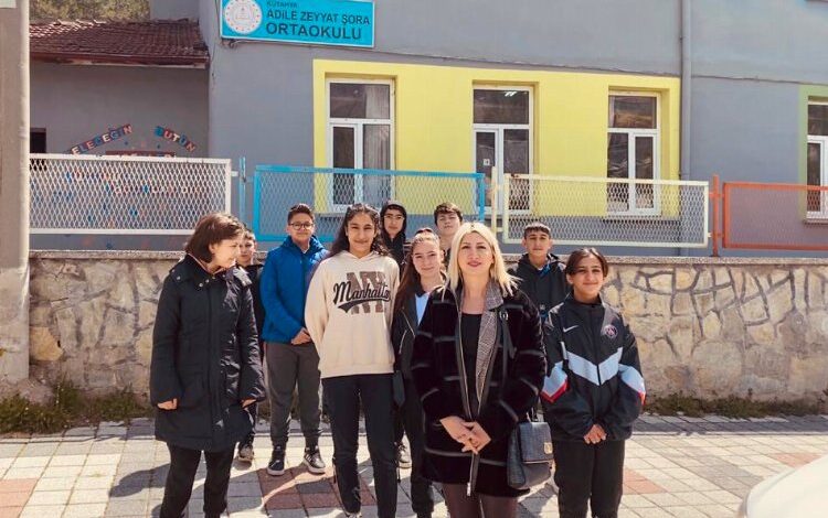 Kütahya’da gençler zararlı maddelere karşı bilgilendirildi Kütahya’da gençler zararlı maddelere karşı bilgilendirildi