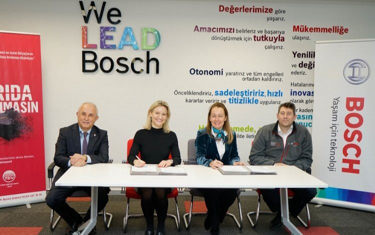 Bosch’tan Bursa’da 50 meslek lisesi öğrencisine TEV bursu