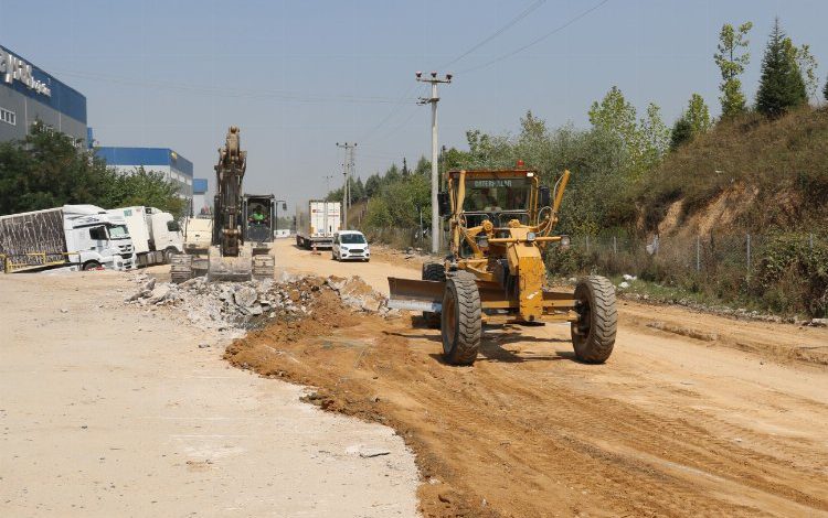 Kocaeli Çayırova’da yol yenileme çalışması