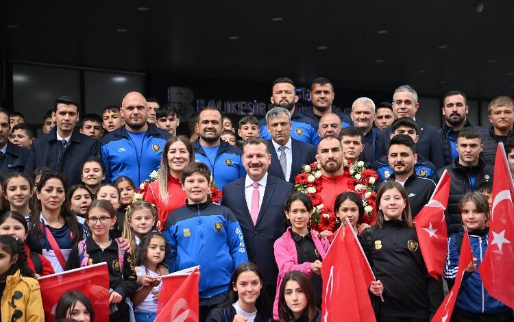 Milli güreşçiler Meclis’te