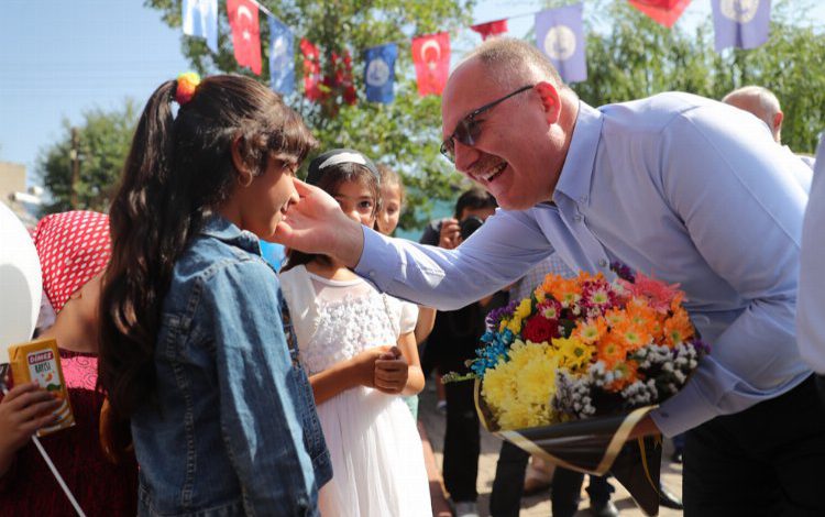 Sivas’ta Kur’an kursunda mezuniyet sevinci