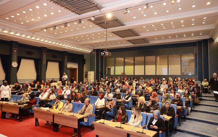 Kayseri Büyükşehir’den ‘meme kanseri’ semineri