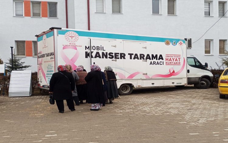 Bilecik Pazaryeri’nde kadınlara kanser taraması yapıldı