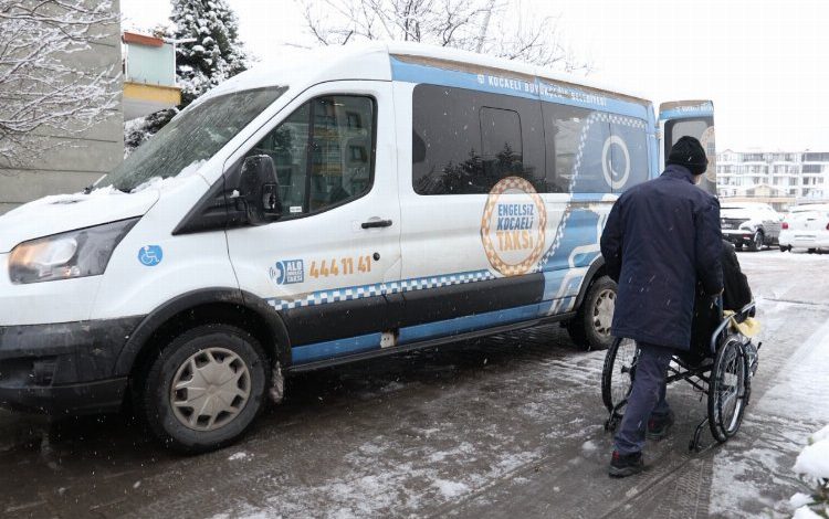 Kocaeli Engelsiz Taksi’ye engel yok